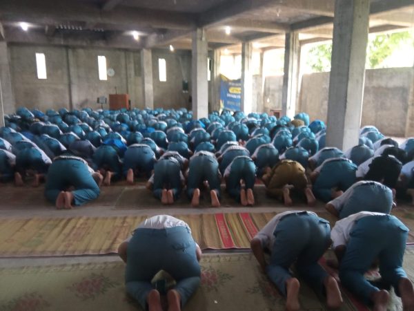 SHOLAT DHUHA BERJAMAAH