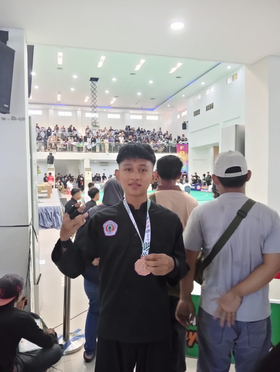 JUARA 3 REMAJA PUTRA KARATE JUARA 3 REMAJA PUTRA KARATE