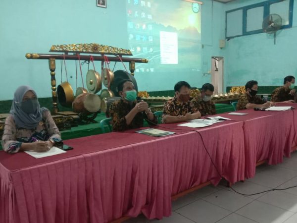 RAPAT DINAS KEGIATAN PEMBELAJARAN  TAHUN PELAJARAN 2020 - 2021