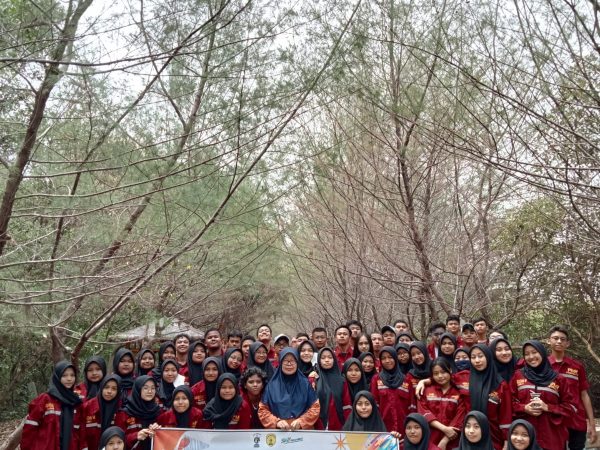 PEDULI LINGKUNGAN PMR