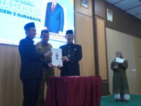 SERAH TERIMA JABATAN KEPALA SMKN 3 SURABAYA PERKUAT SINERGI DAN SEMANGAT BARU