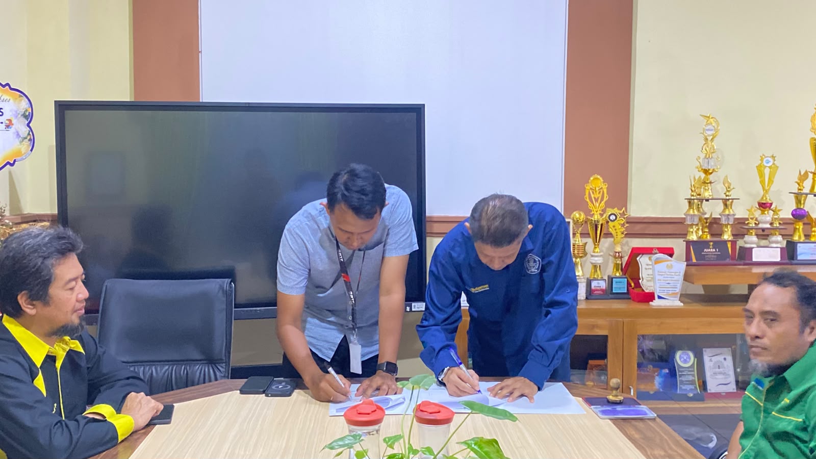 PENANDATANGANAN MoU PT RAGAM TANGGUH FORTINDO PENANDATANGANAN MoU PT RAGAM TANGGUH FORTINDO